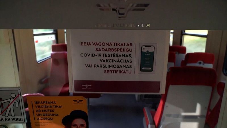 Lotyšsko spustilo speciální vlakovou linku. Má vagony jen pro očkované